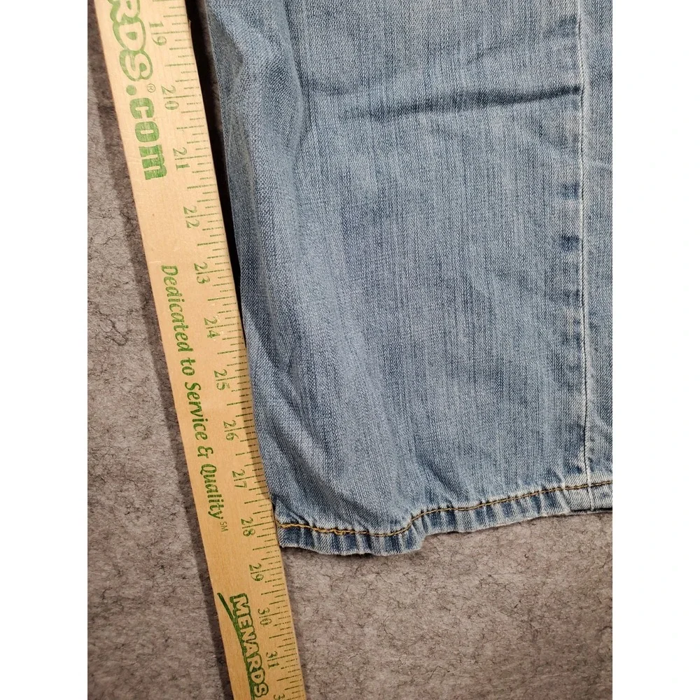 Levis pants have